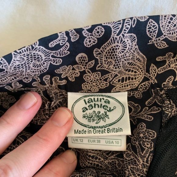 ✨VINTAGE Laura Ashley MIDI Skirt - Picture 3 of 4